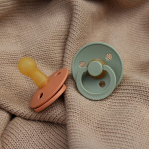 BIBS - Set 2 suzete Colour Latex, tetina rotunda, 6 luni +-Sage/Cloud